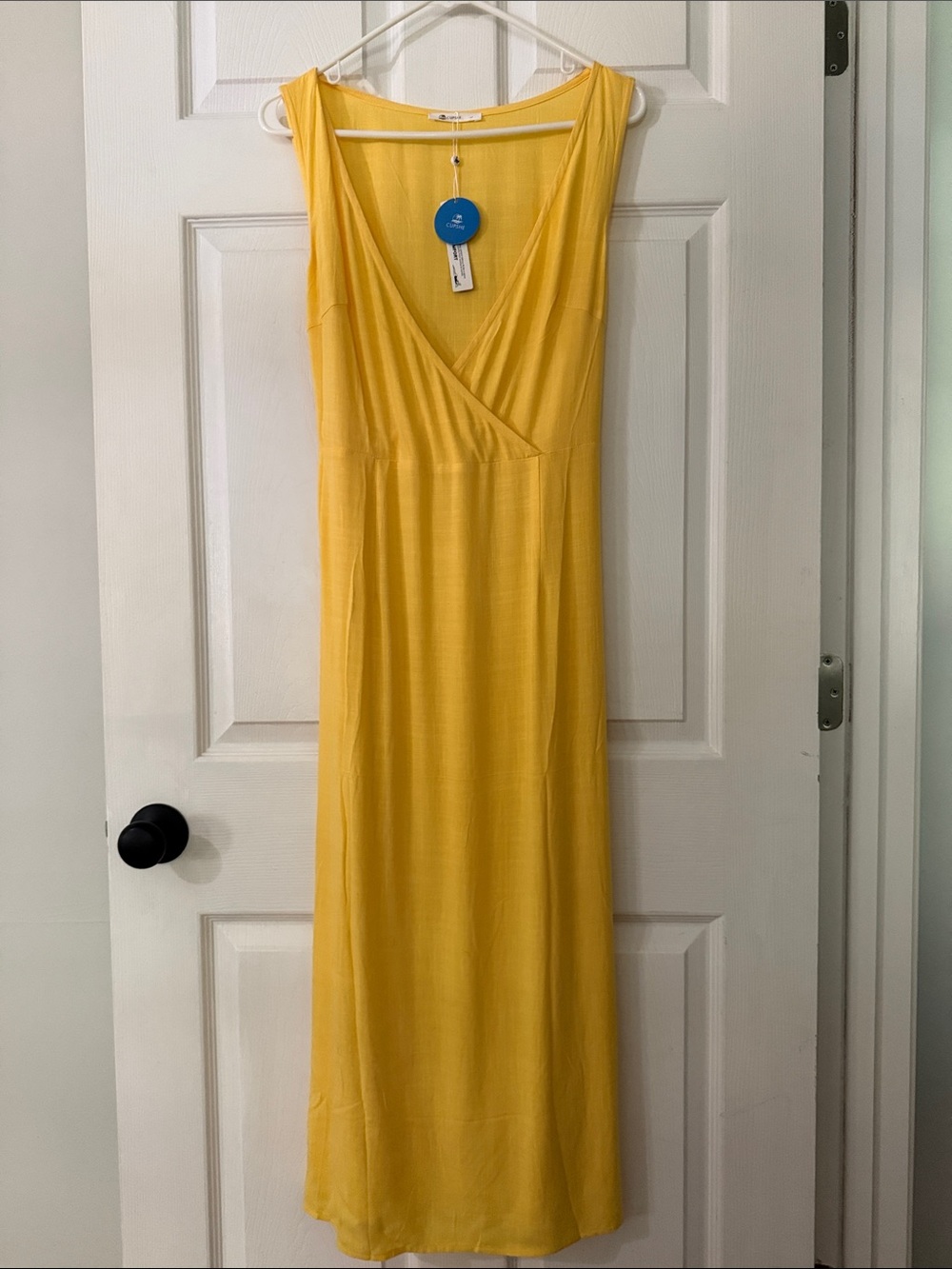 Cupshe Bright Yellow Sleeveless V-Neck Maxi Dress